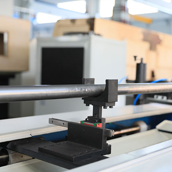 Deep hole honing machine tool processing