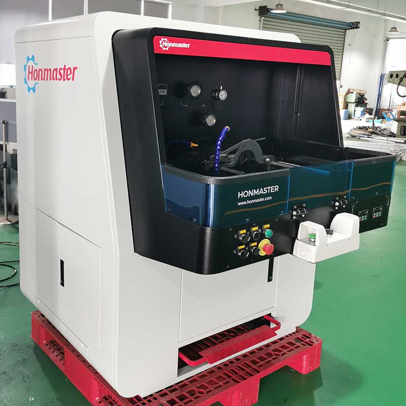 Horizontal manual honing machine