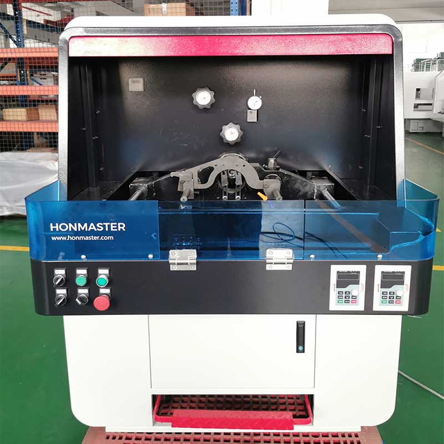 Horizontal manual honing machine